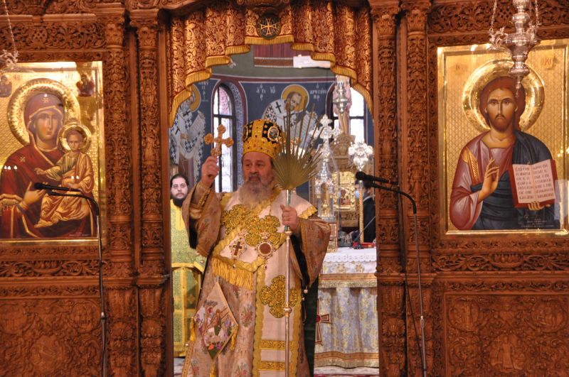 Ἡ Κυριακή τῶν Βαΐων καί ἡ ἀκολουθία τοῦ Νυμφίου στόν ἱερό Μητροπολιτικό Ναό Δράμας.